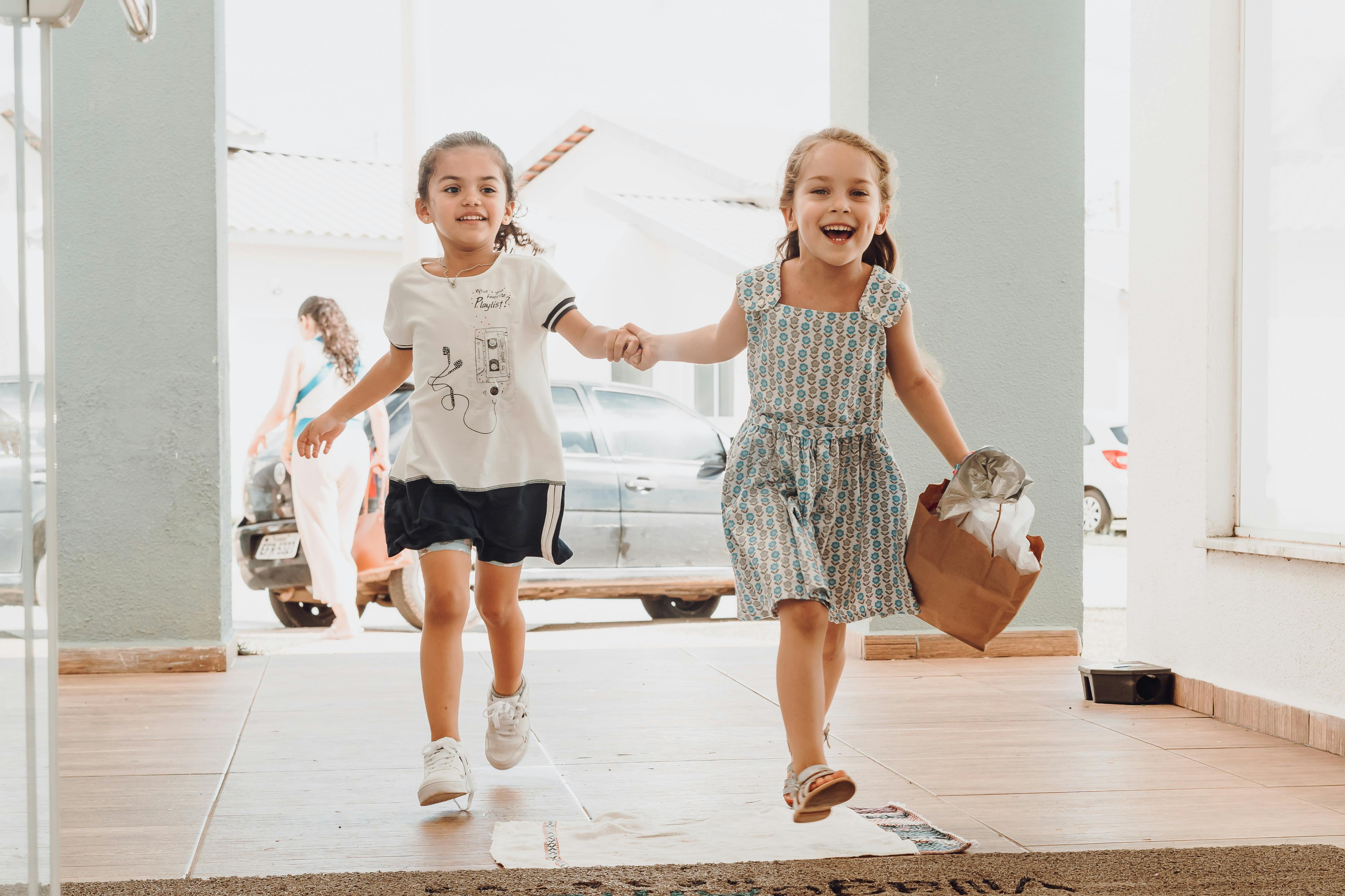 Running With A Bag Photos, Download The BEST Free Running With A Bag