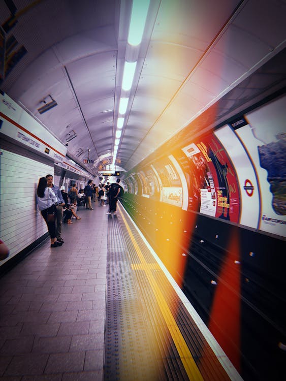 Základová fotografie zdarma na téma čekání, lidé, metro