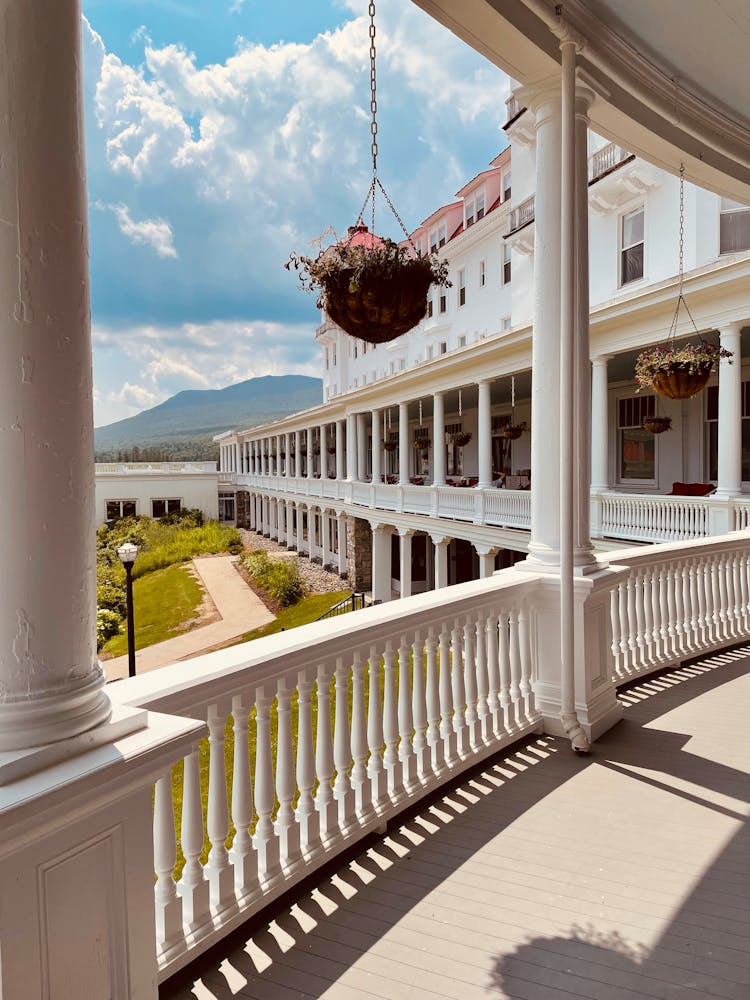 Elegant Hotel By Lake