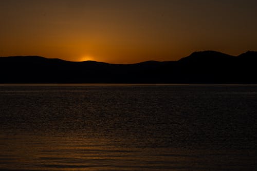 Бесплатное стоковое фото с вода, ночь, озеро