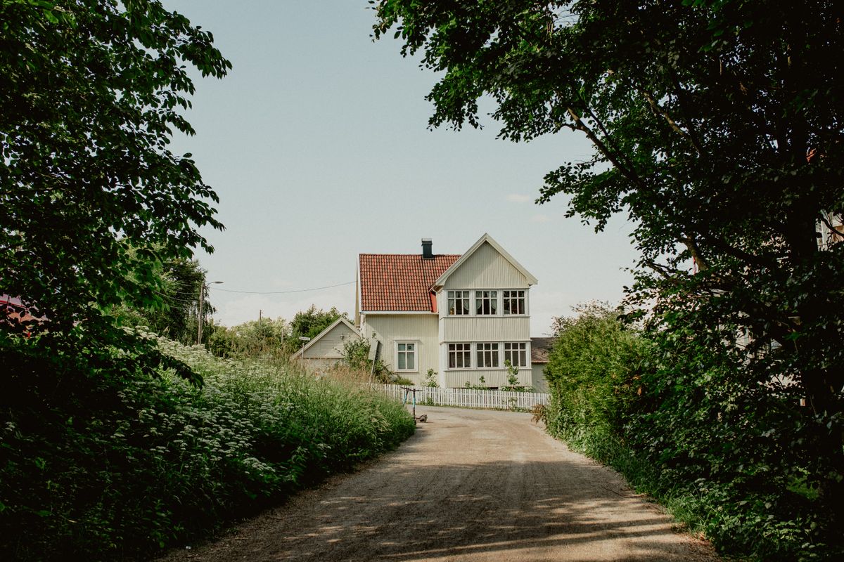 home removals in Surbiton Hill — Home Removals in Surbiton Hill — the working end of the job