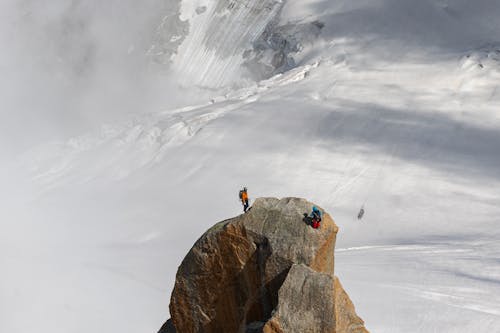 Бесплатное стоковое фото с альпинизм, Аэрофотосъемка, высокий угол обзора