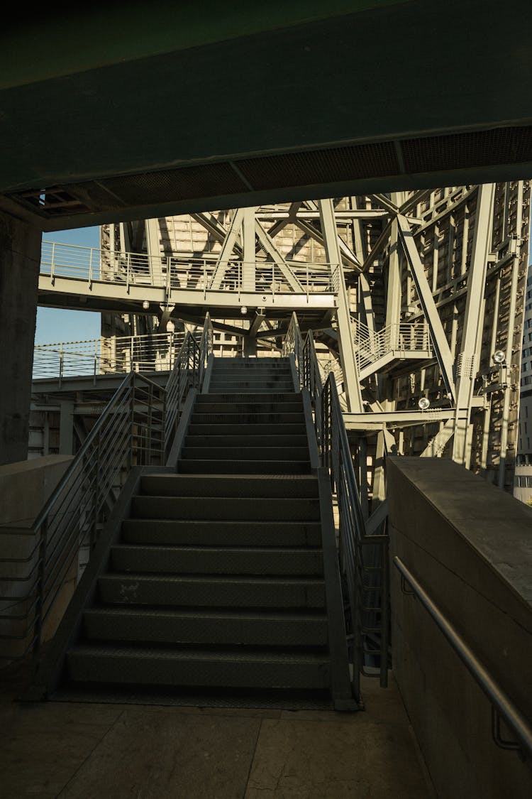 Stairs On Steel Construction