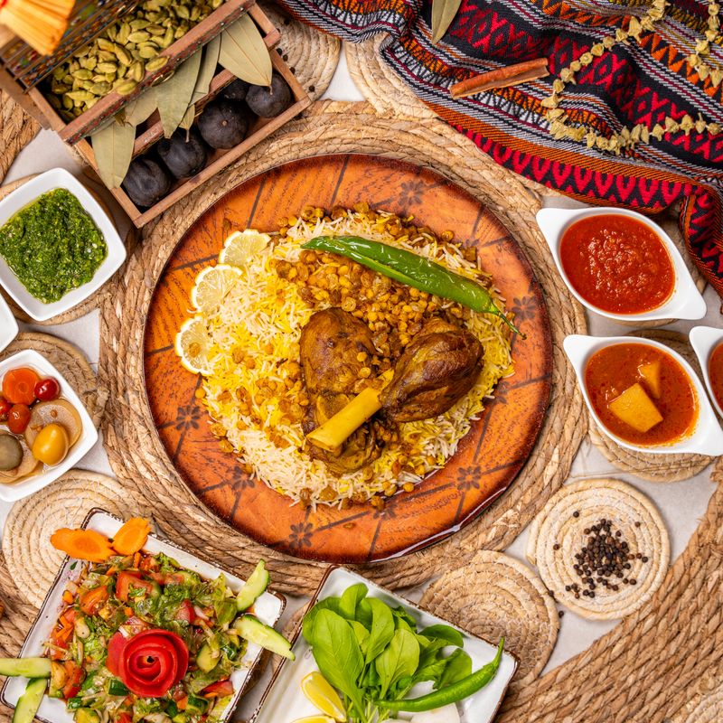 The Gulf Rice Debate: What's the Real Difference Between Kabsa, Mandi, and Madhbi?