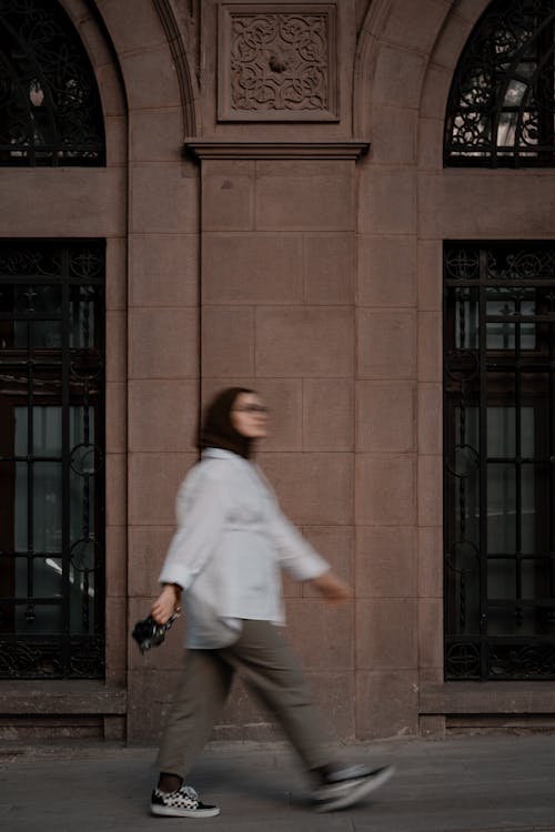 Základová fotografie zdarma na téma budova, chůze, městský
