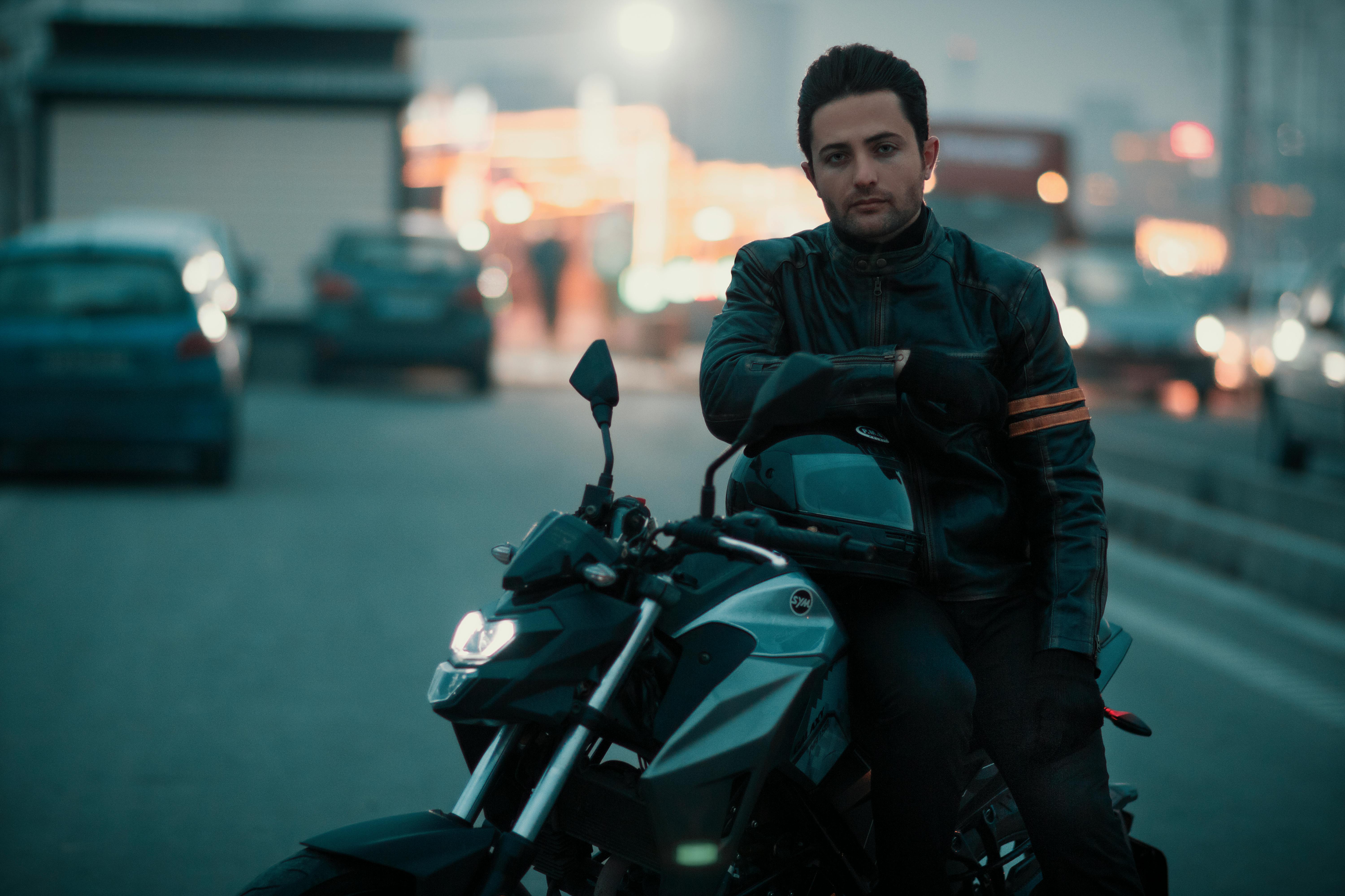 bezplatná Základová fotografie zdarma na téma biker, časopis vogue, chladný Základová fotografie