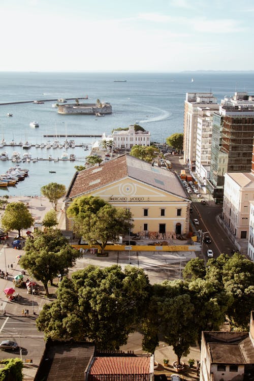 Foto profissional grátis de cidade, cidades, mar