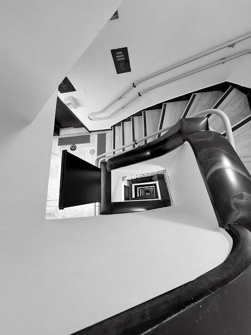 Photos gratuites de escalier, noir et blanc, rampes