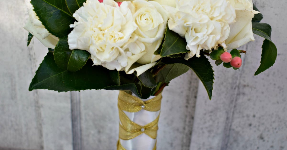 Free stock photo of Rose & Carnation Posy