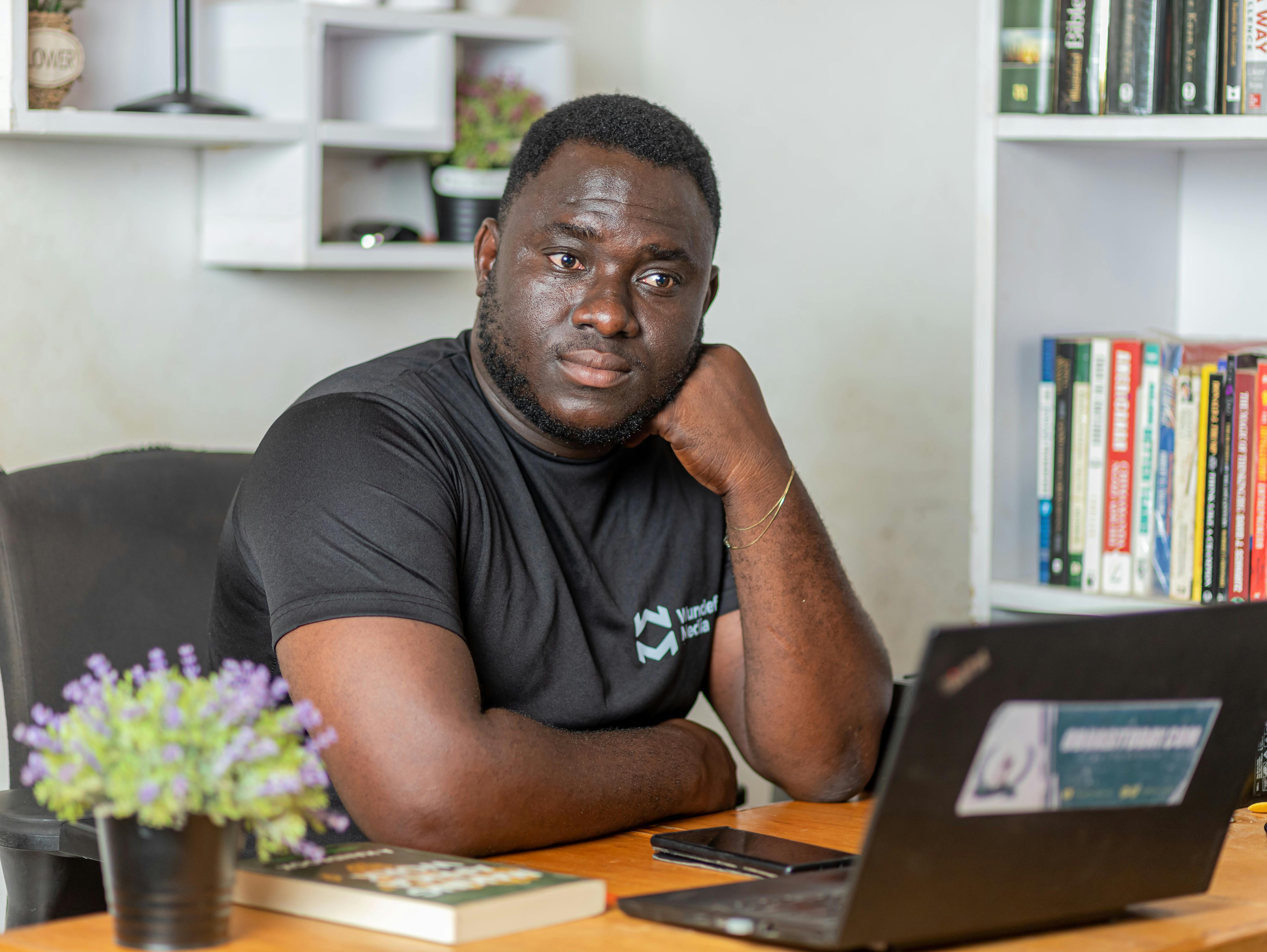 Man Holding Paper · Free Stock Photo