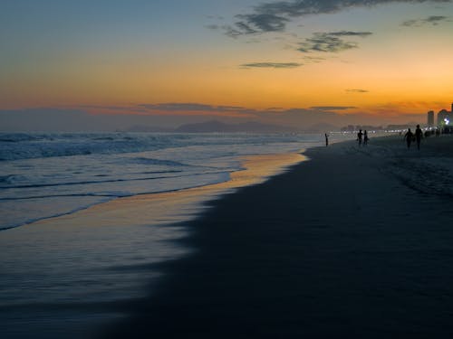 Foto profissional grátis de alvorecer, areia, beach