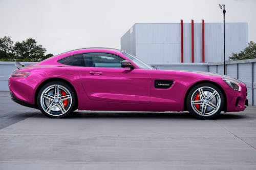 Foto stok gratis amg gt, berwarna merah muda, diparkir