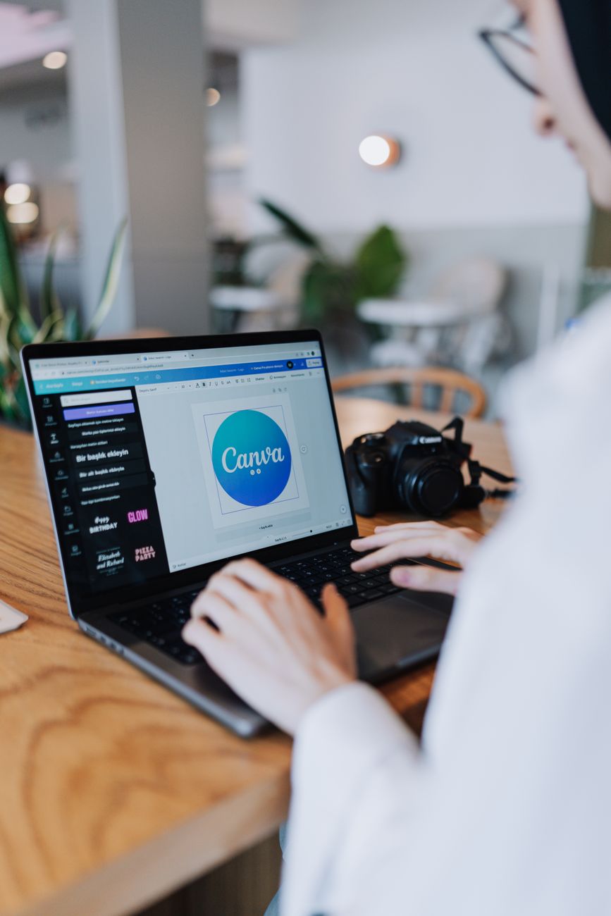 Google AI Design Tool vs Canva UK: Which Reigns Supreme for Creators?