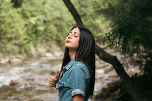 Foto stok gratis berambut cokelat, fotografi mode, kaum wanita