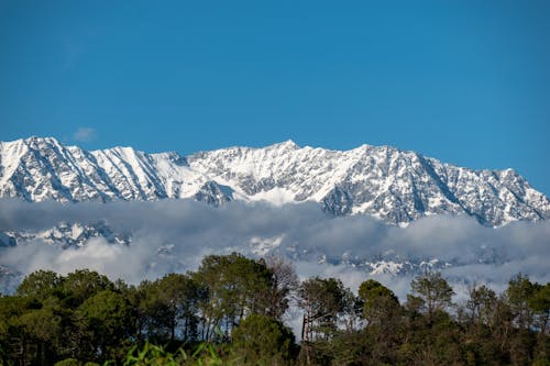 Kostenloses Stock Foto zu berge, blauer himmel, gebirge