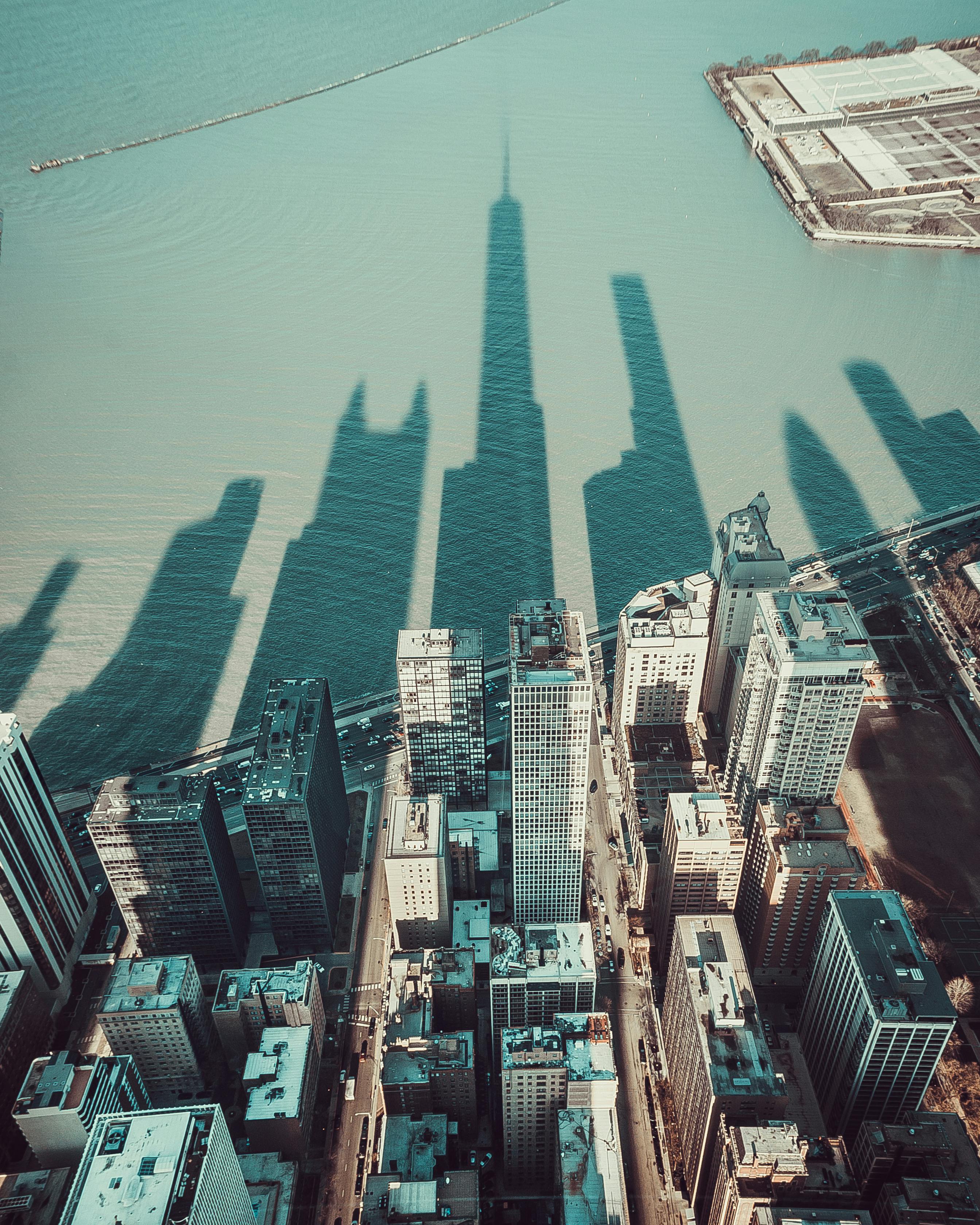 2026 دبئی: اوور نائٹ سفاری کا لازوال سحر، ستاروں تلے رات کا تجربہ 1 دبئی میں اوور نائٹ سفاری کا خوبصورت منظر، صحرا میں ستاروں کے نیچے کیمپ فائر