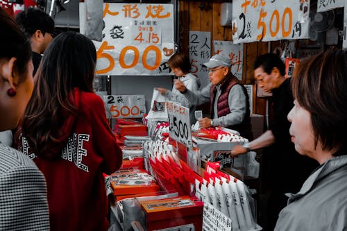 亞洲人, 站立, 街頭市場 的 免費圖庫相片