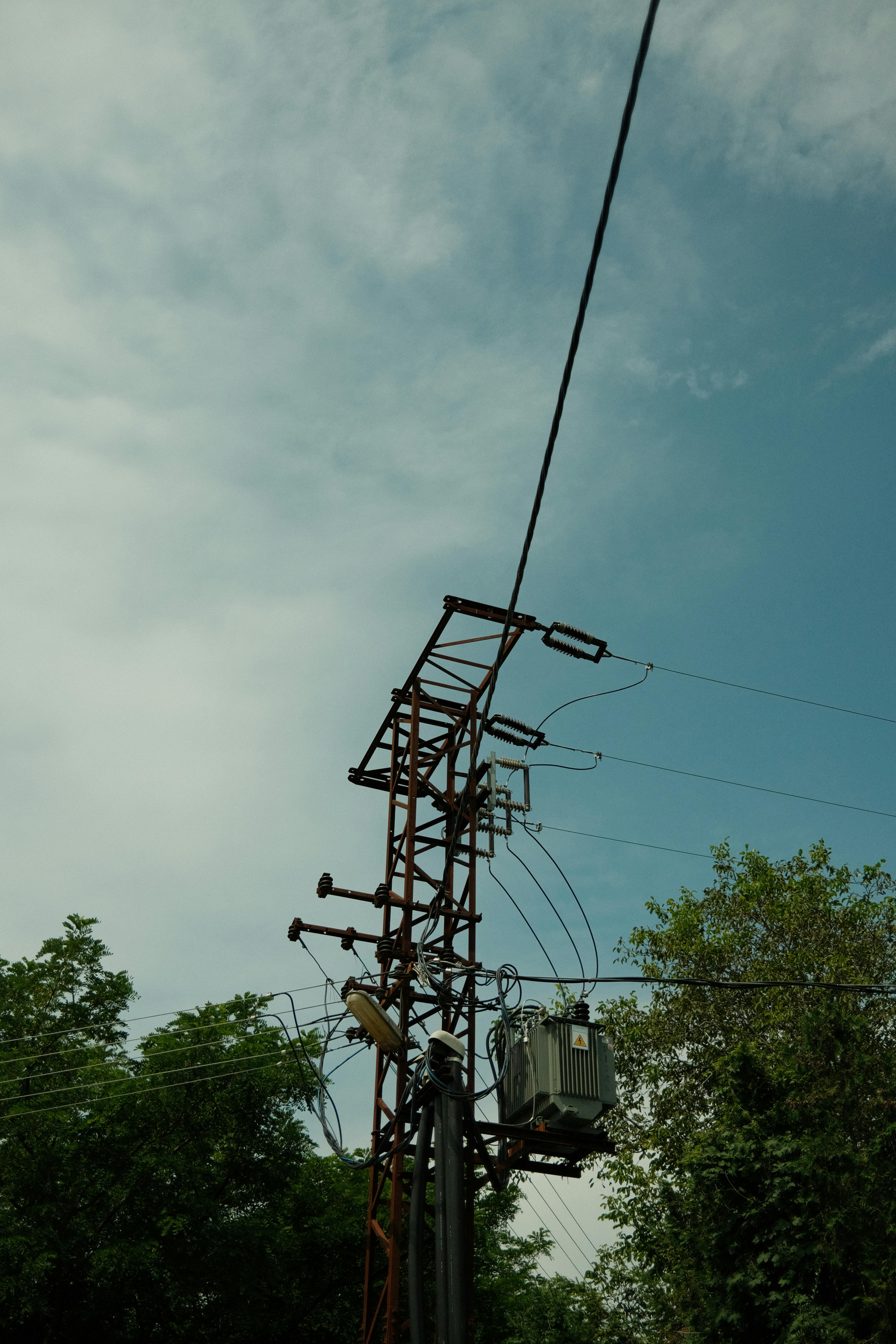 Foto de stock gratuita sobre electricidad, infraestructura, líneas