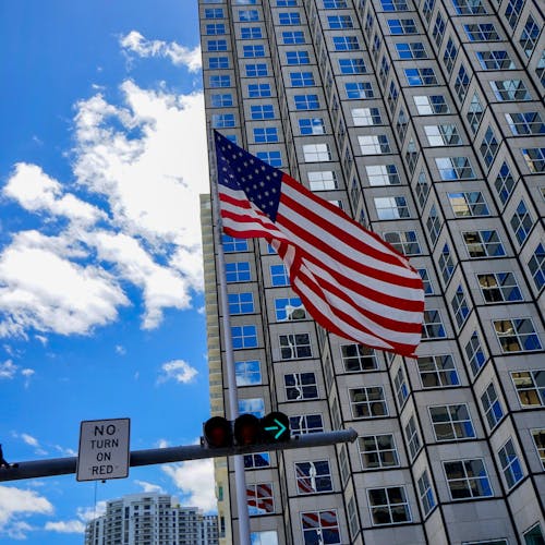 Photos gratuites de agitant des drapeaux, c'est l'amérique, centre-ville