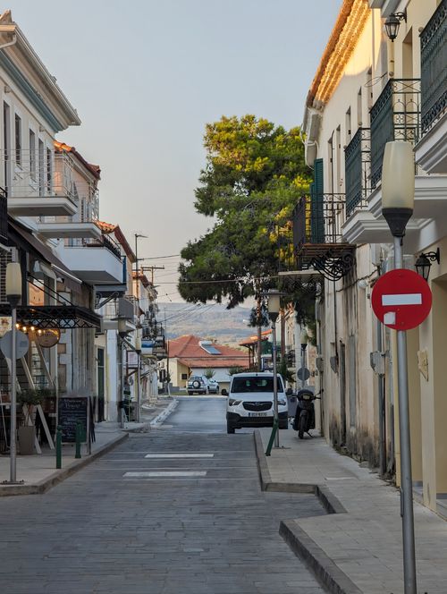 Free Discover the serene streets of Kalamata, Greece, showcasing traditional architecture and a peaceful ambiance. Stock Photo