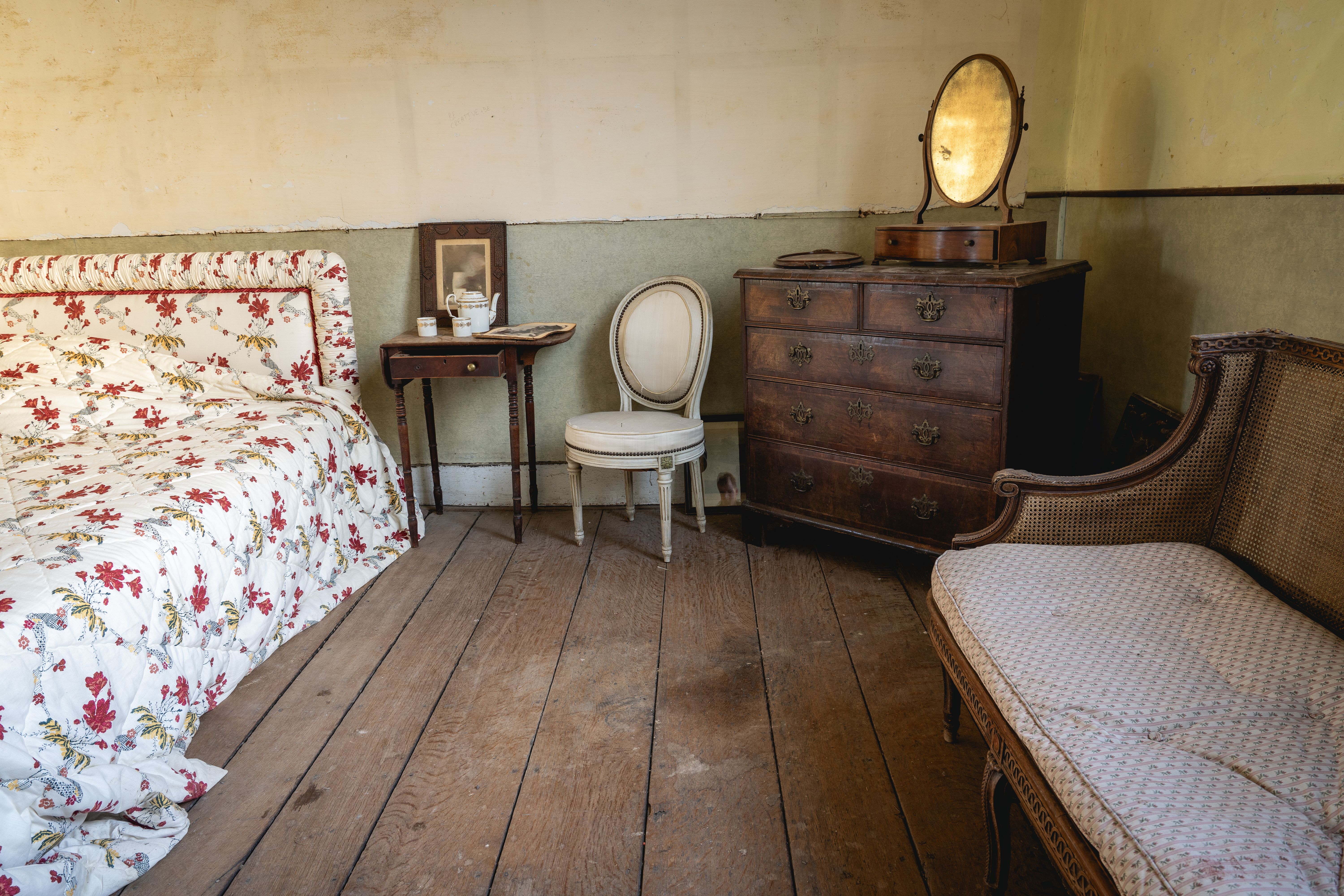 Inside Voysey House – the archival home of Sanderson Design Group — Photo by Sonny Vermeer on Pexels