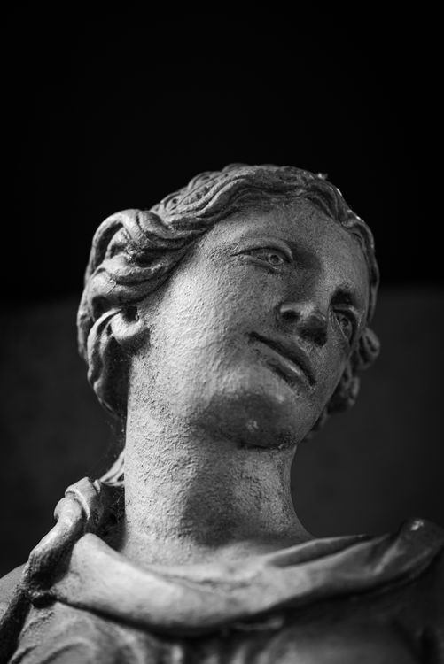 Head of Smiling Statue · Free Stock Photo