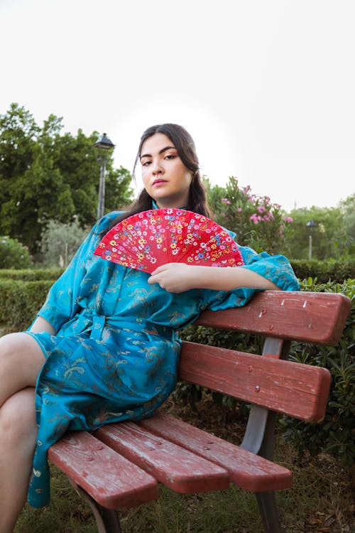 Fotos de stock gratuitas de banco, fotografía de moda, kimono azul