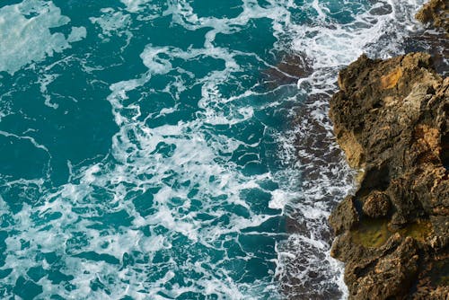 海の鳥瞰図写真