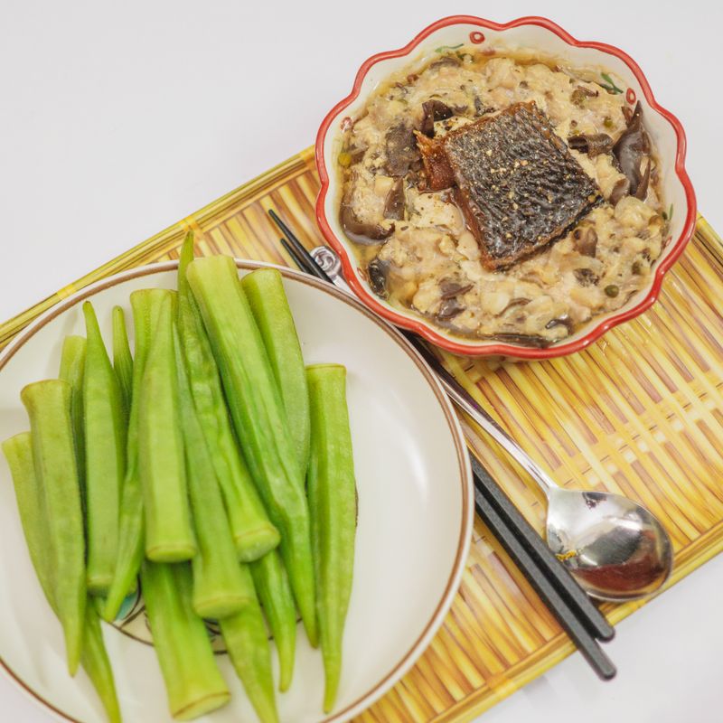 Crispy Okra and Roasted Thyme Brown Rice