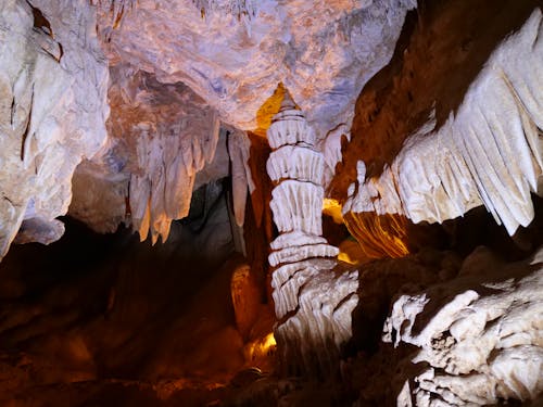 Kostnadsfri bild av eroderade, grotta, interiör