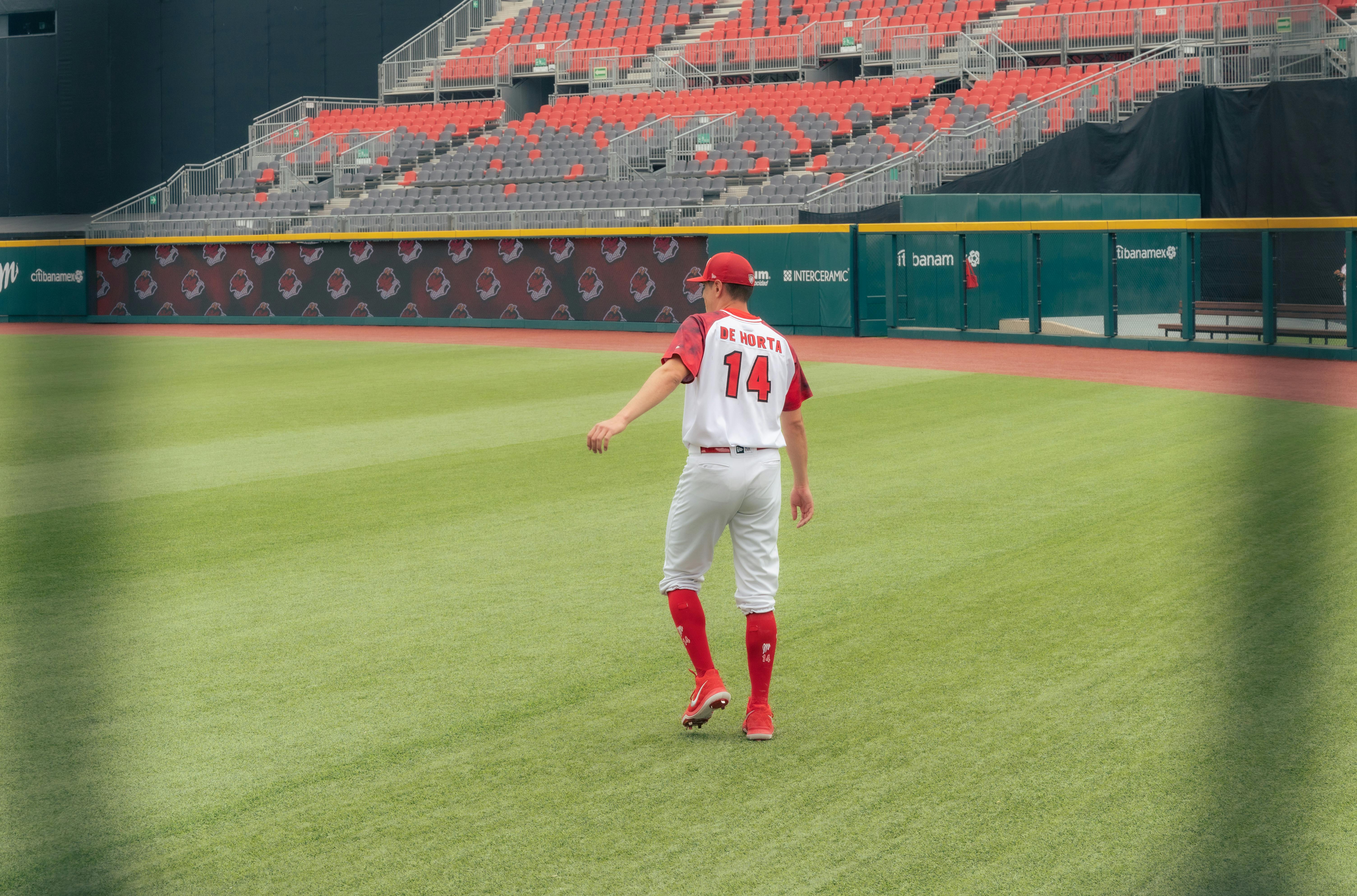 Fantasy Baseball Drop Candidates: Players rostered in too many leagues despite minimal production — Photo by Israel Torres on