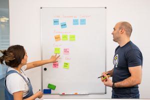 Workshop wall of notes — photo by Walls.io on Pexels