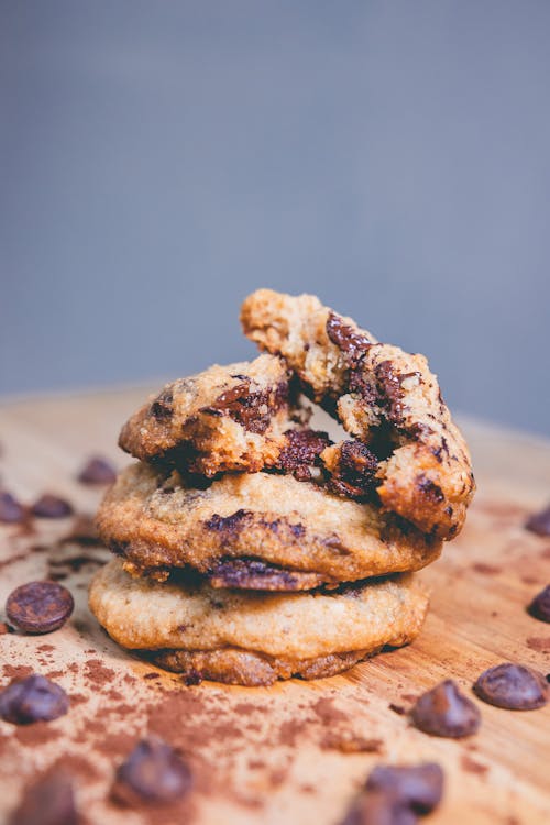 Free Close-up of a Pile of Chocolate Chip Cookies  Stock Photo