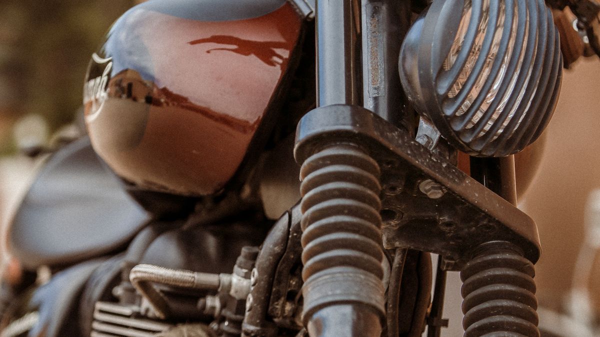 Entretien des suspensions moto
