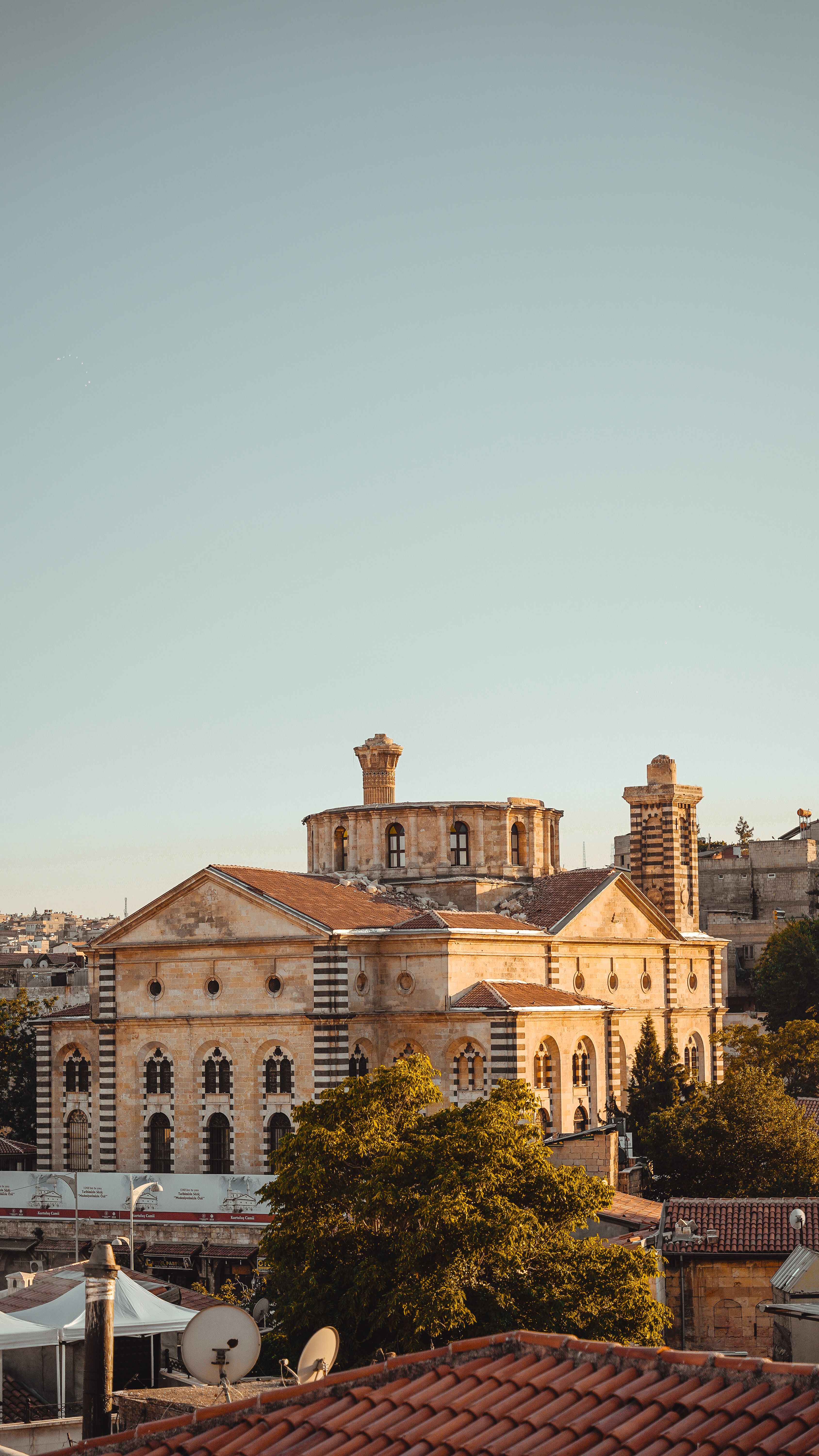 A stunning view of Ottoman architecture at the Liberation Mosque in Gaziantep, Turkey.