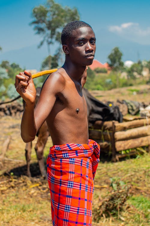 Безкоштовне стокове фото на тему «masai, Африканський чоловік, вертикальні постріл»
