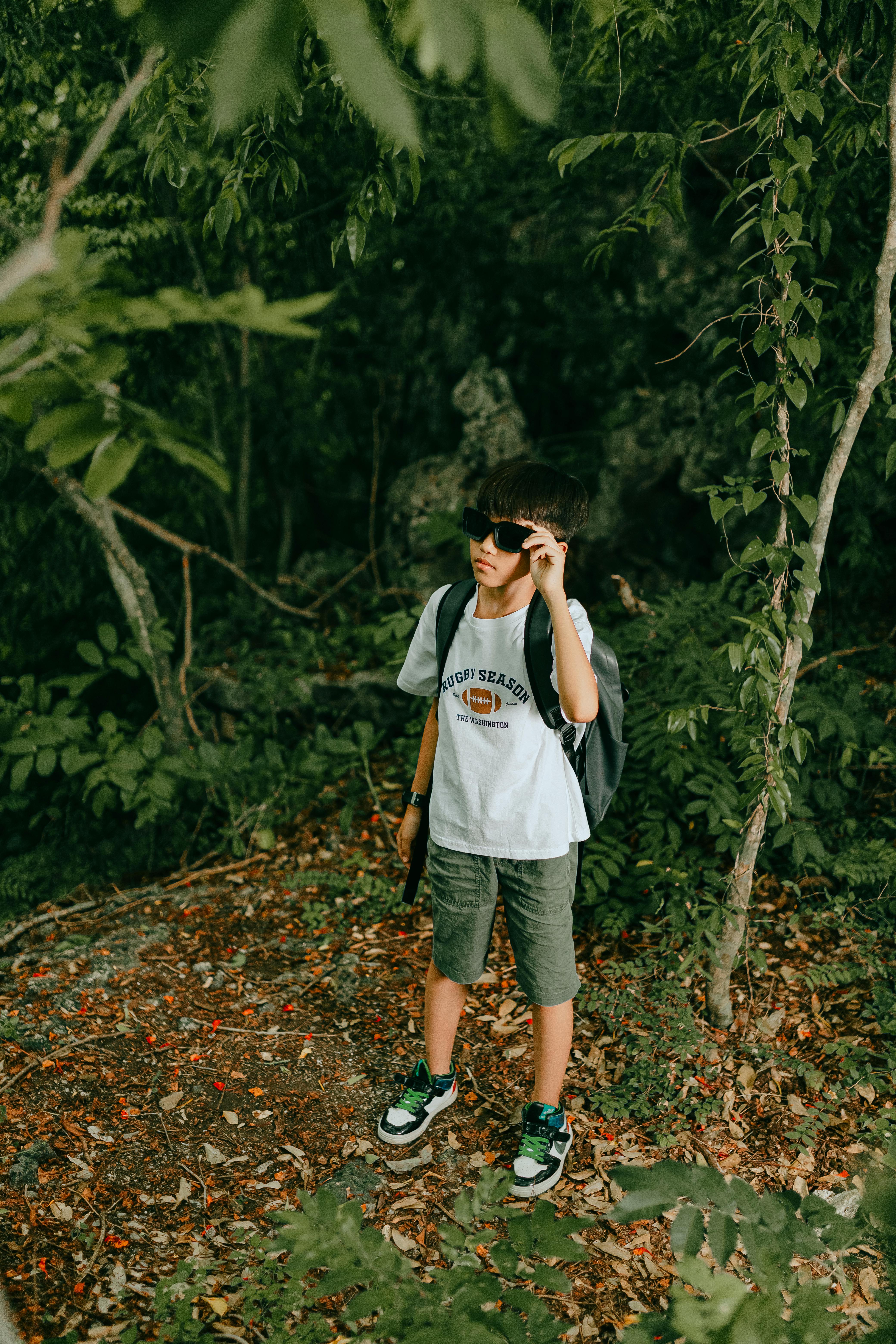 Free stock photo of 0 sanity the forest, 07 rifle sons of the forest