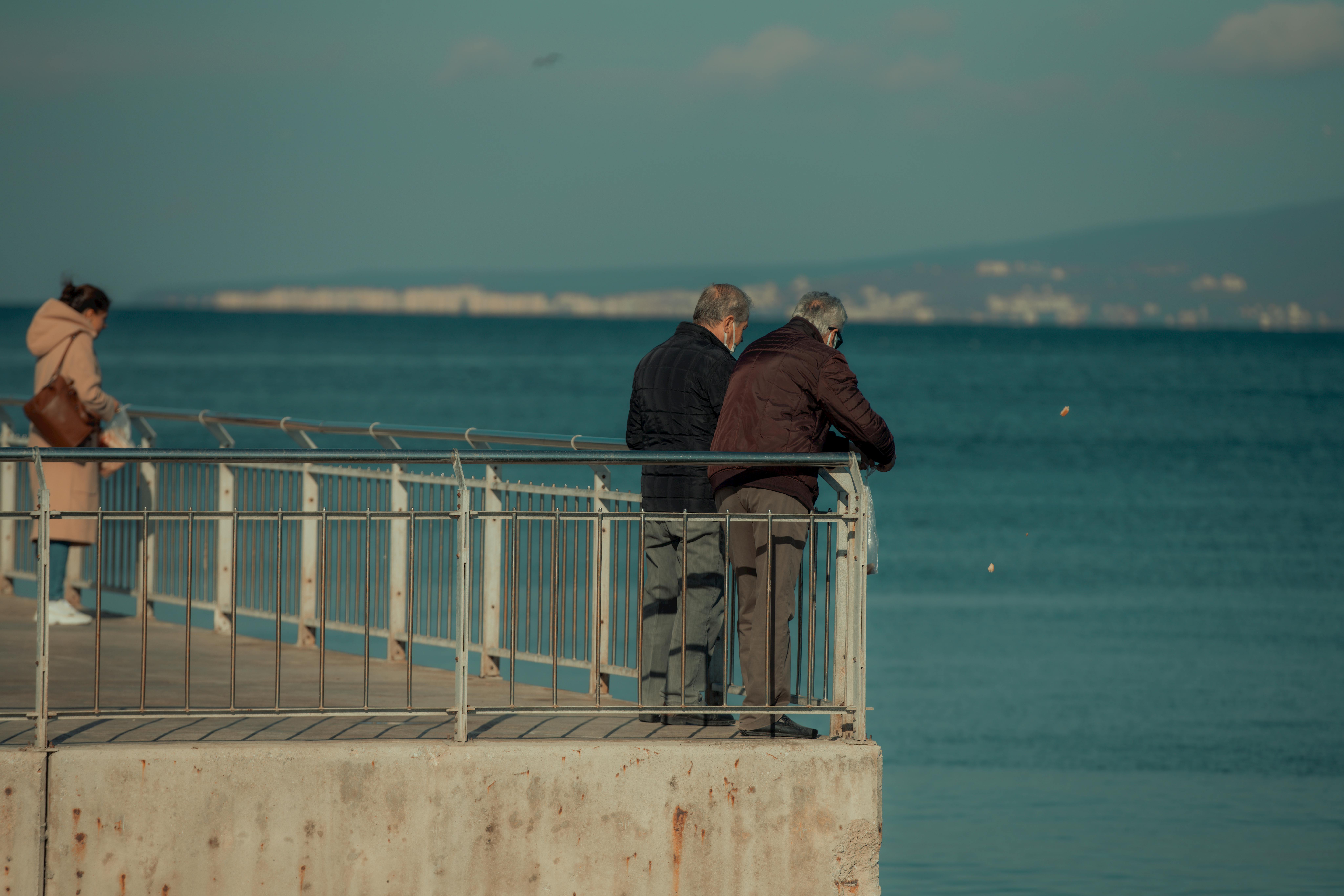 Opinion | Life Is Too Short for Frequent-Flyer Miles — Photo by khaled damlakhi on Pexels
