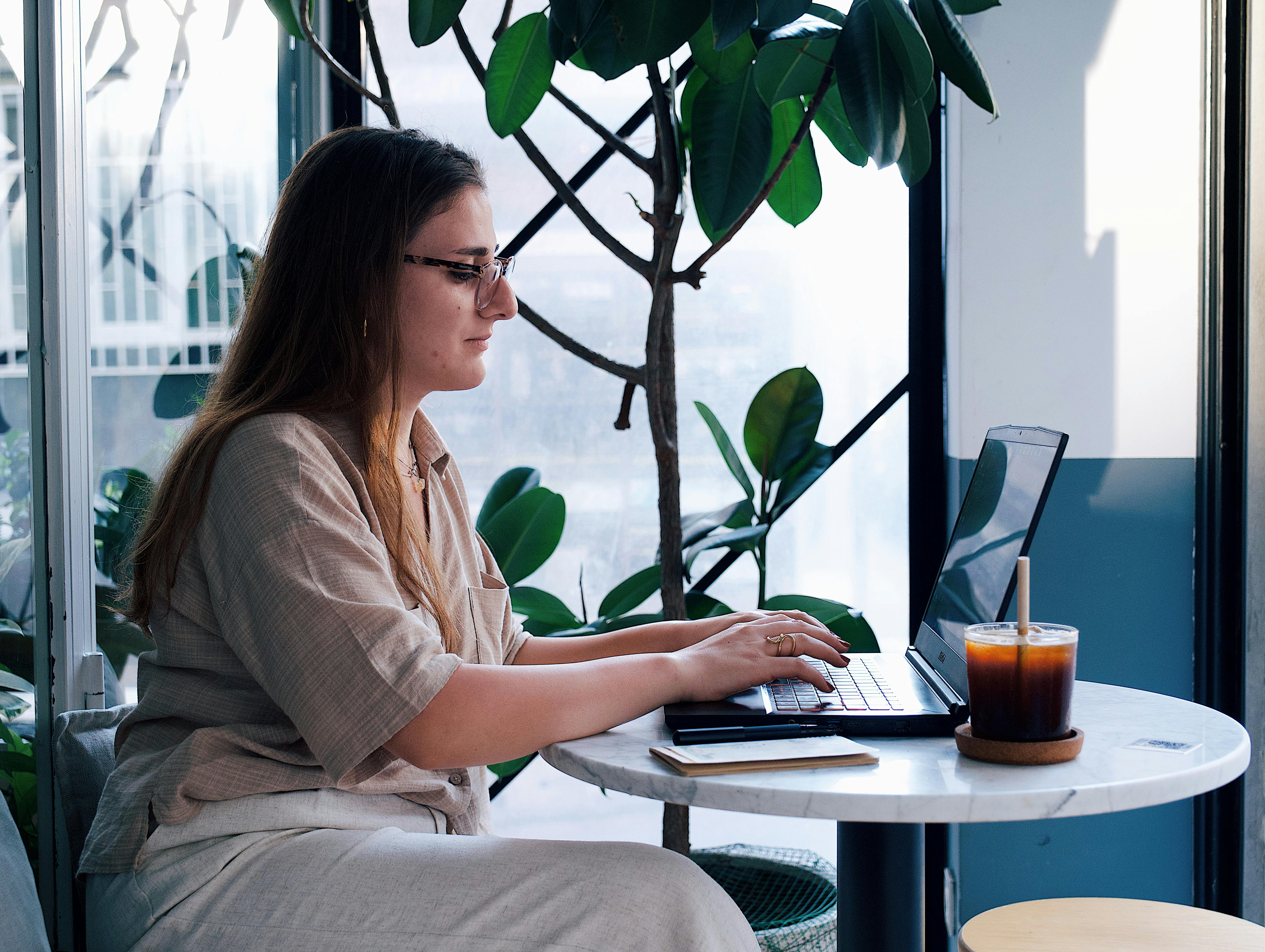 lifestyle hours, lifestyle working hours, lifestyle and. productivity, lifestyle products examples, lifestyle and wellness br