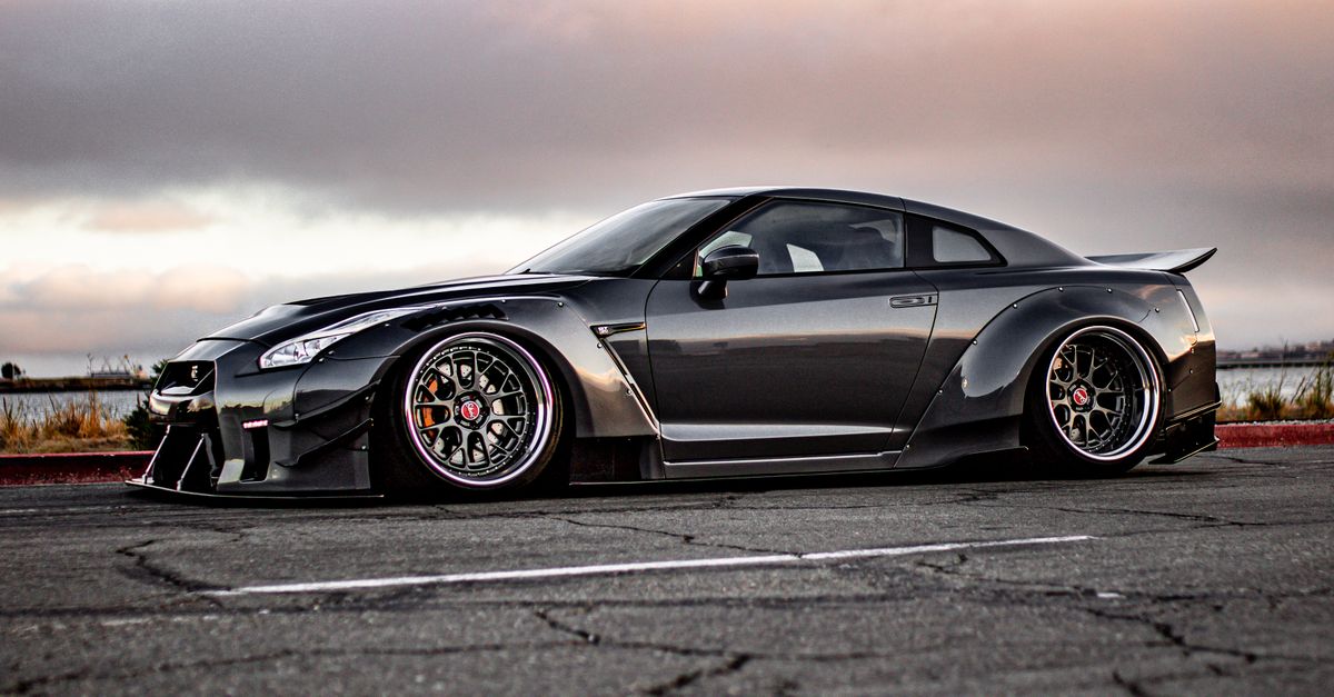 Gt R Street A Nissan GT-R on an Asphalt Street · Free Stock Photo