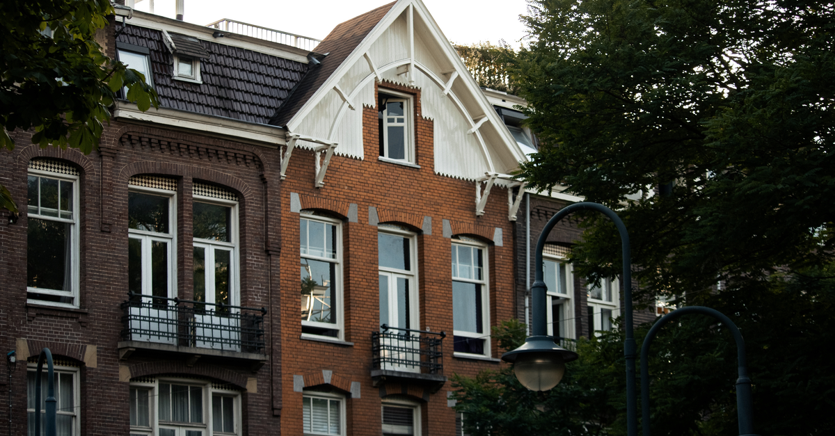 More homes on the market but buyer enthusiasm remains muted