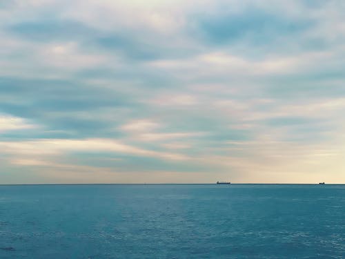 açık deniz, açık mavi, açık mavi gökyüzü içeren Ücretsiz stok fotoğraf