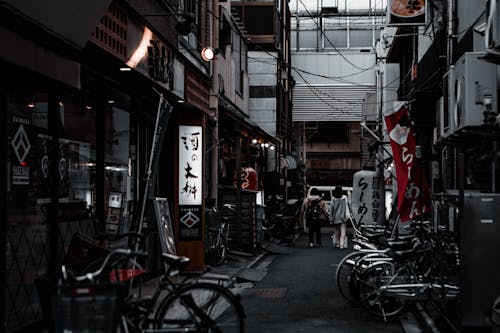 Immagine gratuita di barra del sakè, biciclette, città