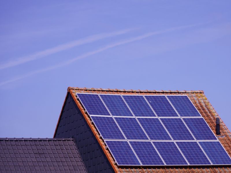 Solar Panels in Cyprus: The Questions People Actually Ask — illustrasjonsbilde