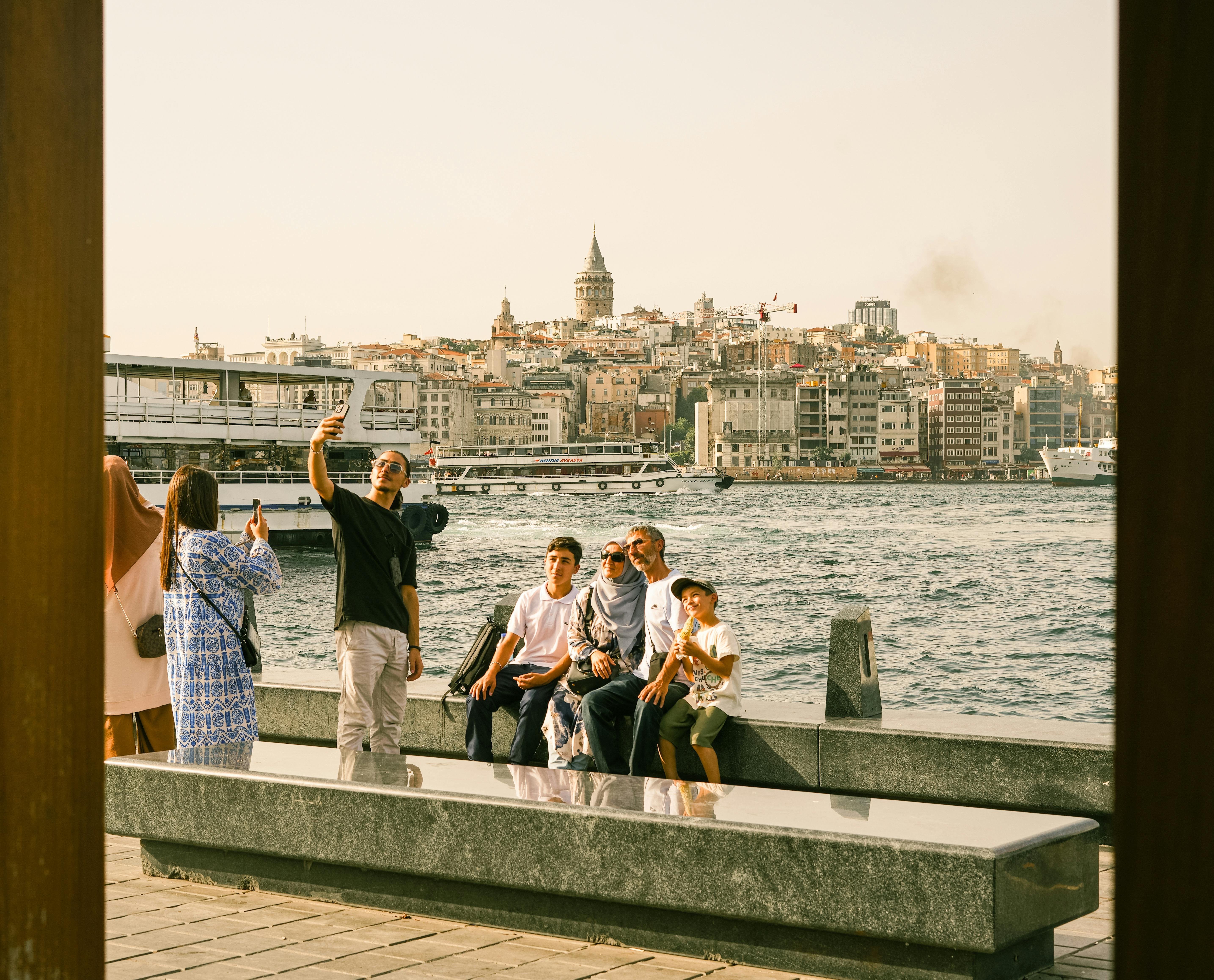 general travel group — Photo by Bayram  Yalçın on Pexels