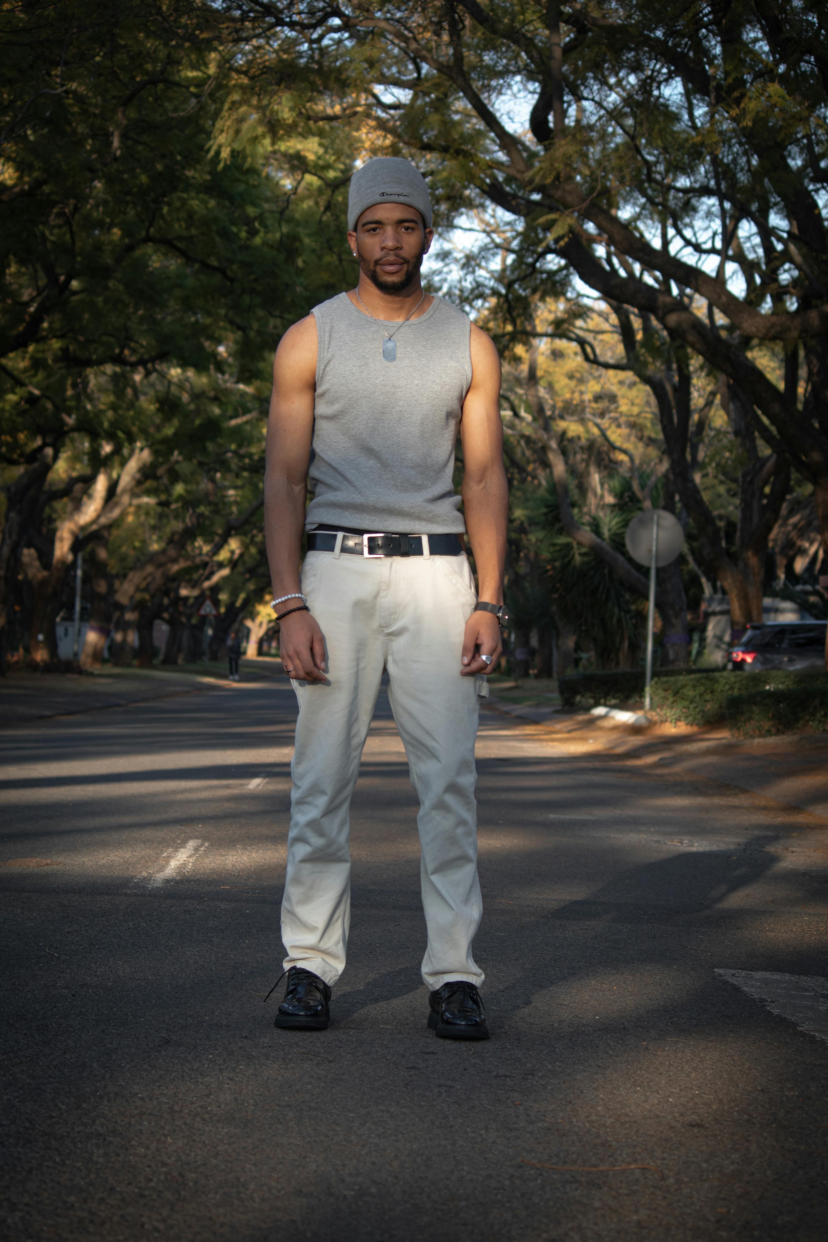 De franc Foto d'estoc gratuïta de a l'aire lliure, adult jove, arbres Foto d'estoc