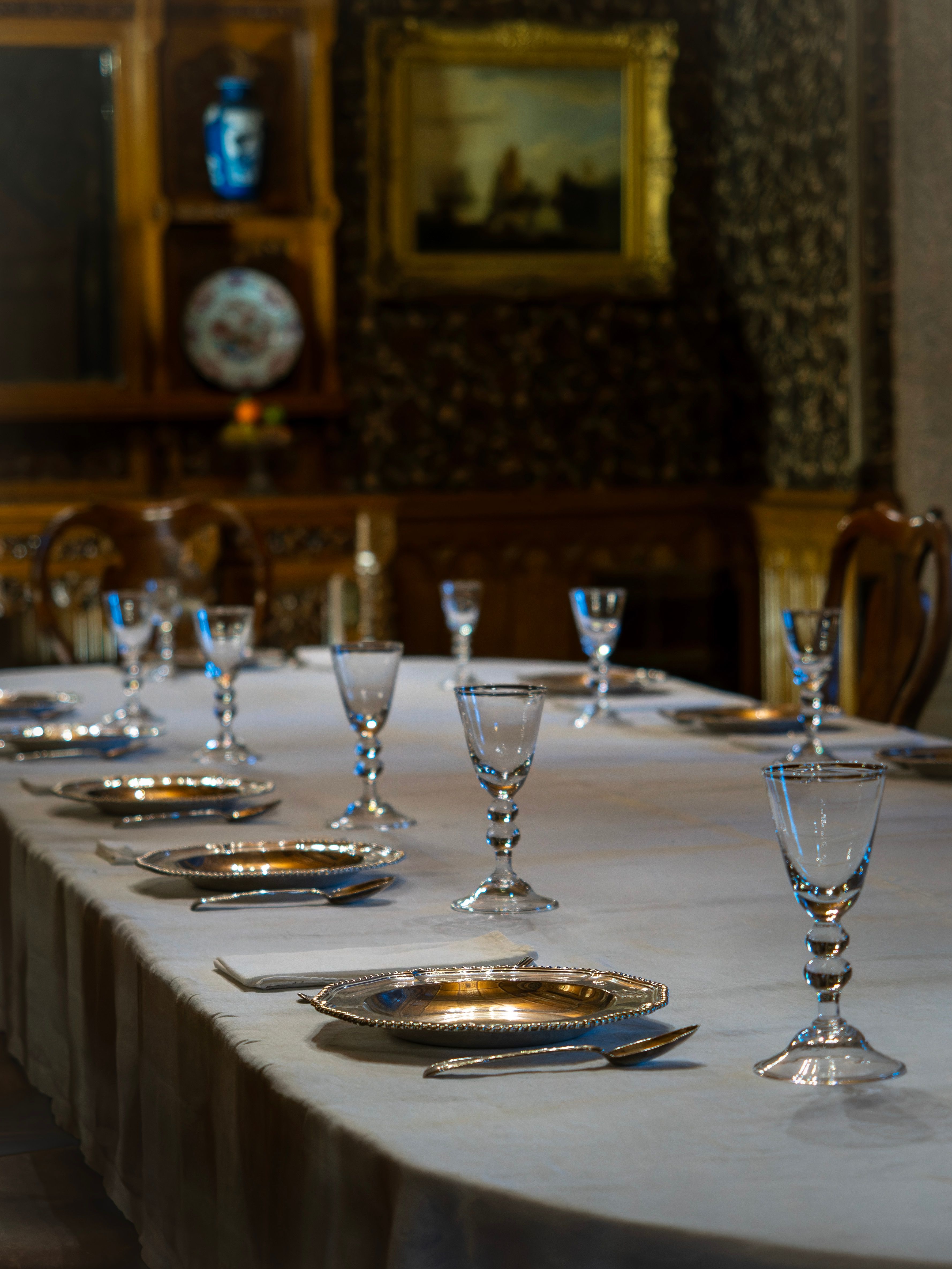 Old Dining Room Background