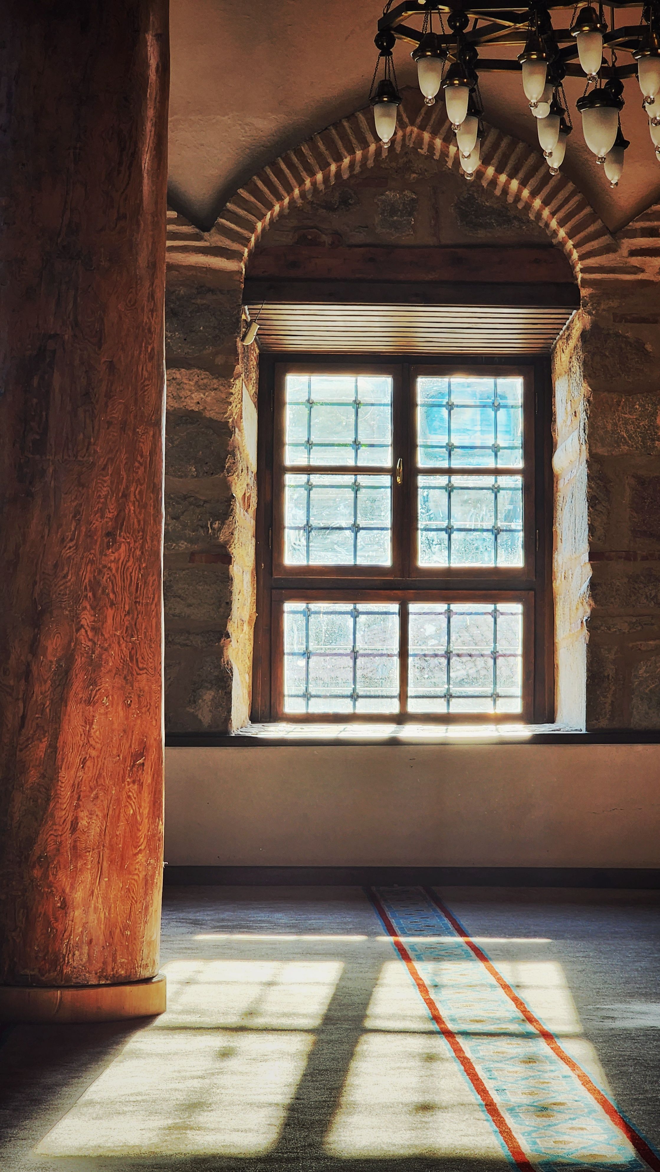 Window in a Traditional Palace · Free Stock Photo