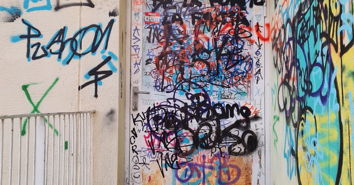 Limpieza de grafitis en Atiquizaya busca desactivar mensajes de pandillas Limpieza de grafitis en Atiquizaya busca desactivar mensajes de pandillas
