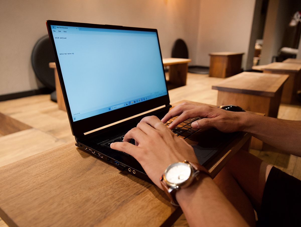 Free Wi-Fi and the apps to download first
